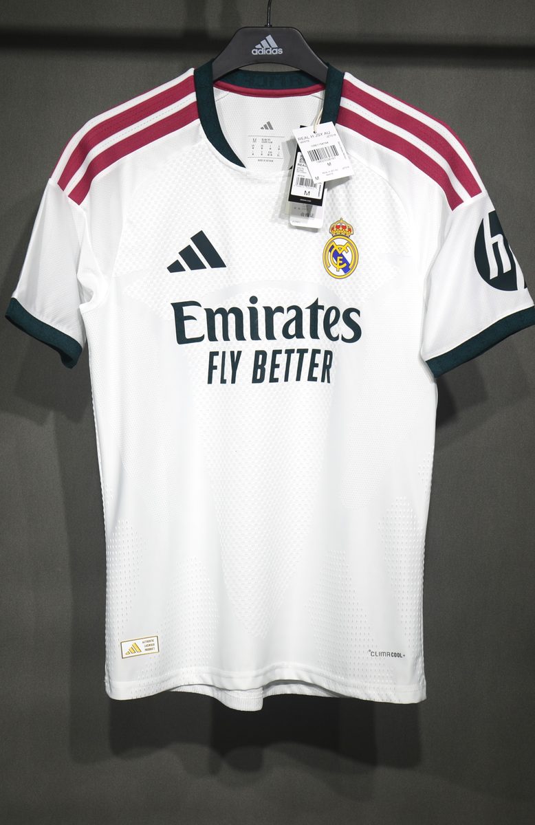 Matchday supporter kit