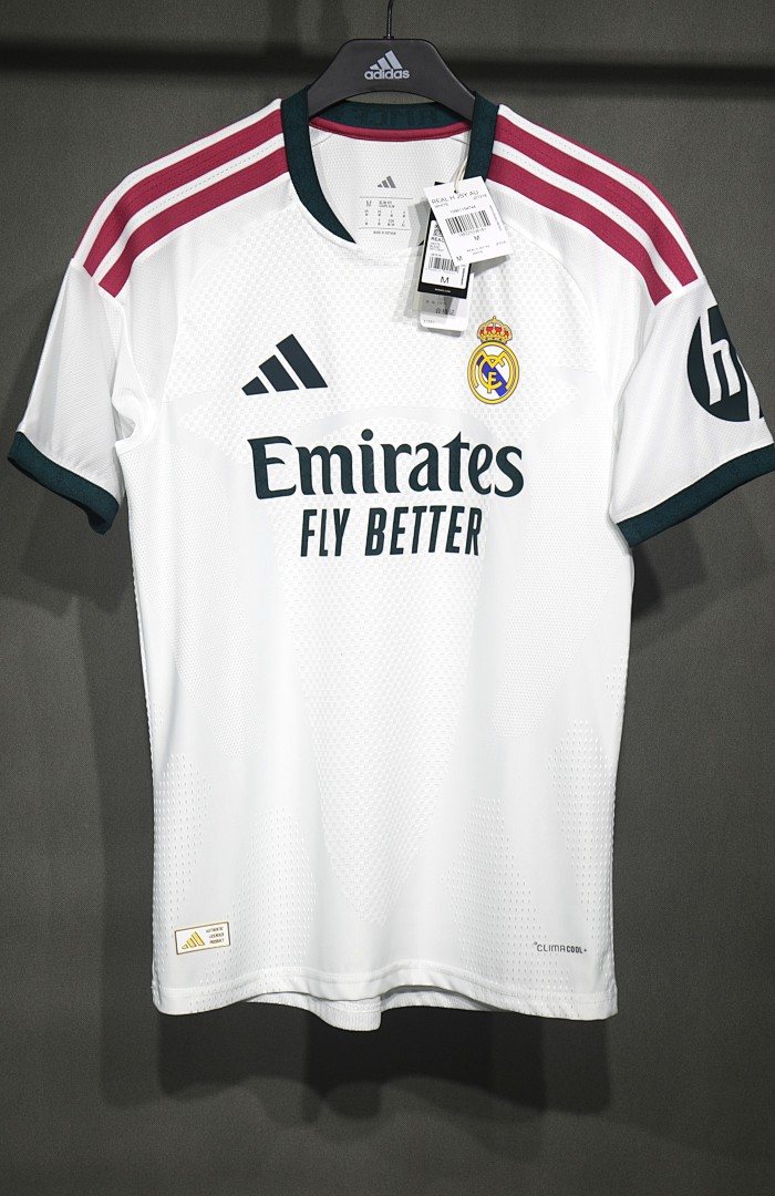 Real Madrid 26/27 home jersey